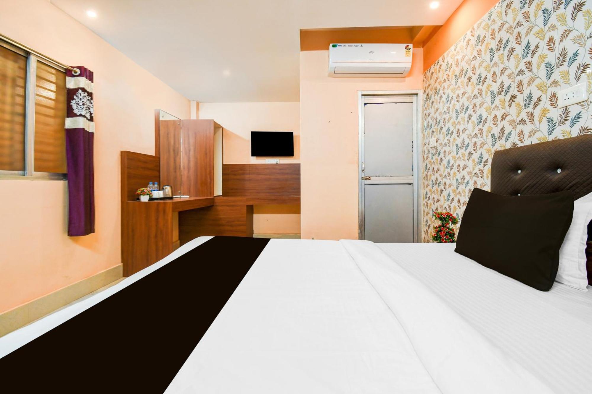 Super Hotel O Dakshin Dwar Formerly Radha Krishna Niwas プリ エクステリア 写真