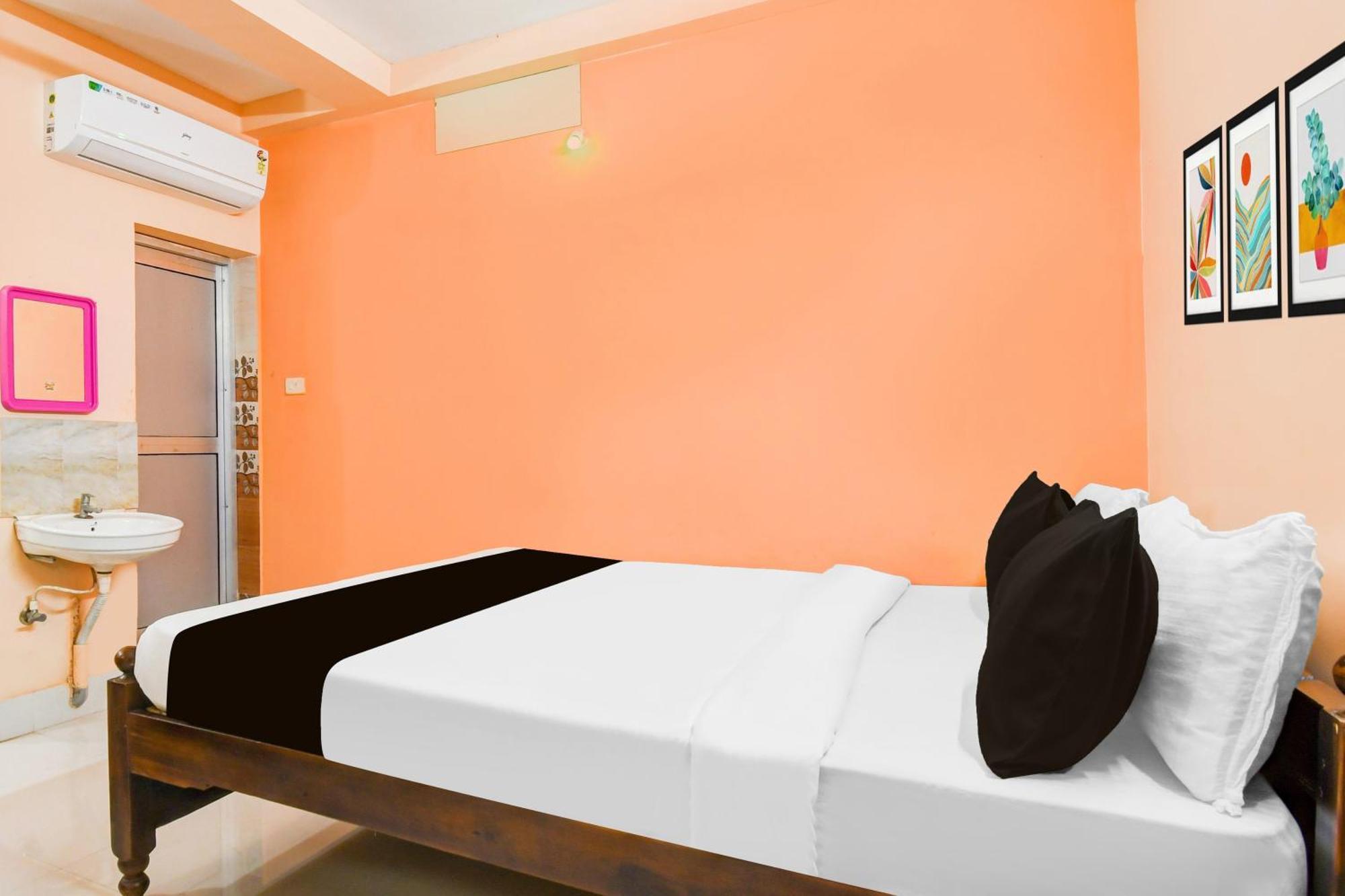 Super Hotel O Dakshin Dwar Formerly Radha Krishna Niwas プリ エクステリア 写真