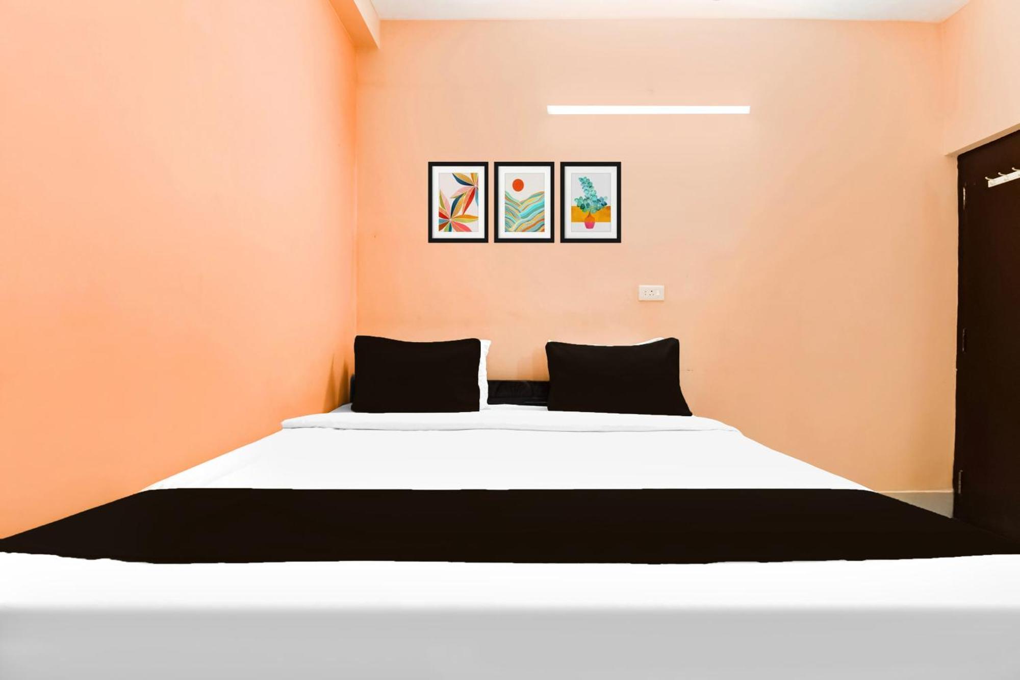 Super Hotel O Dakshin Dwar Formerly Radha Krishna Niwas プリ エクステリア 写真