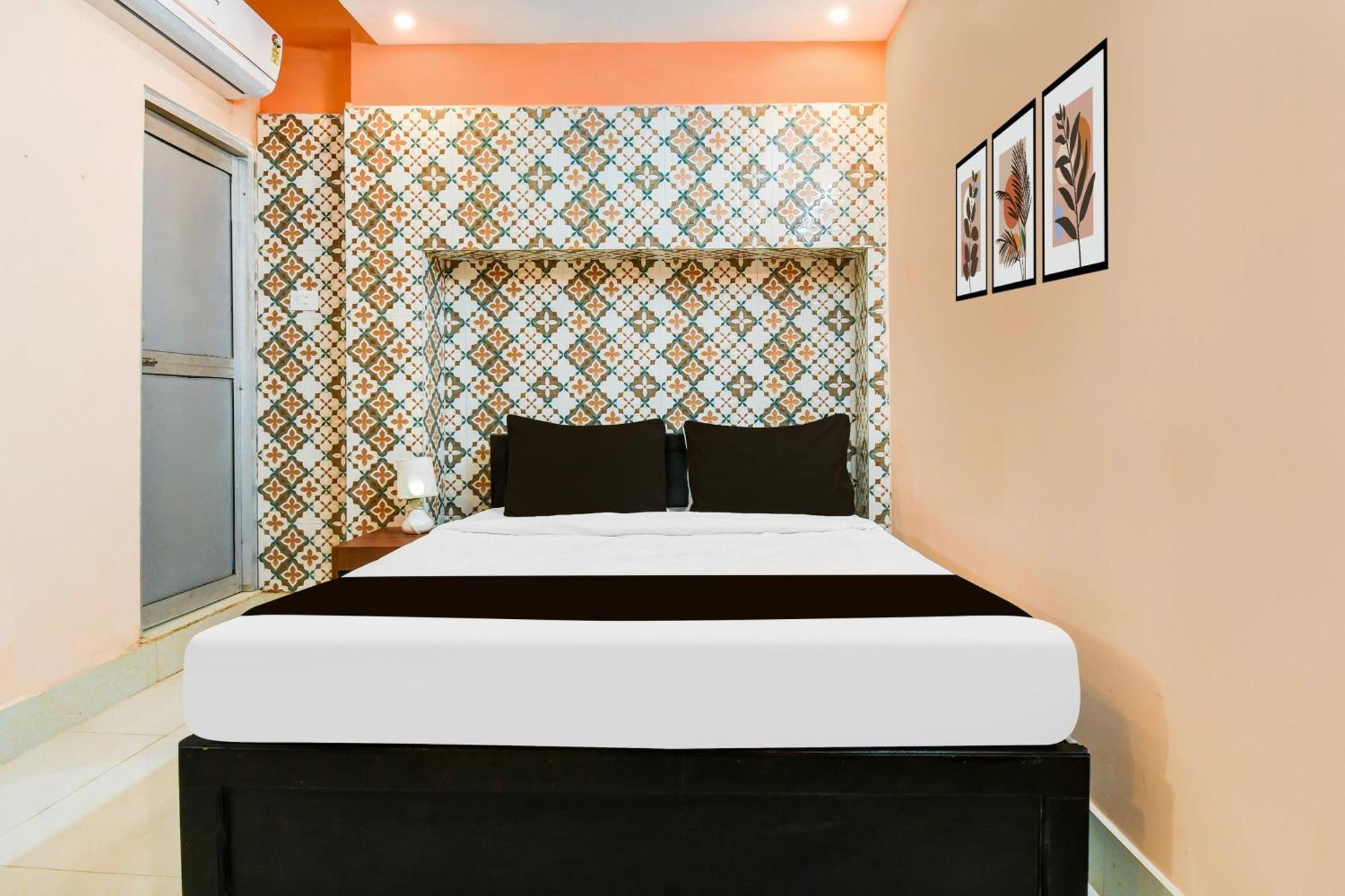 Super Hotel O Dakshin Dwar Formerly Radha Krishna Niwas プリ エクステリア 写真